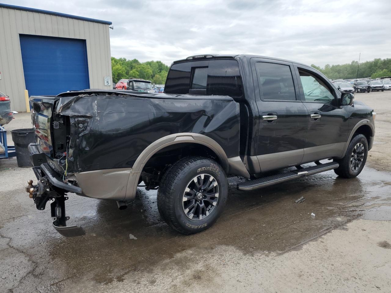 1N6AA1E53KN525990 2019 Nissan Titan Sv