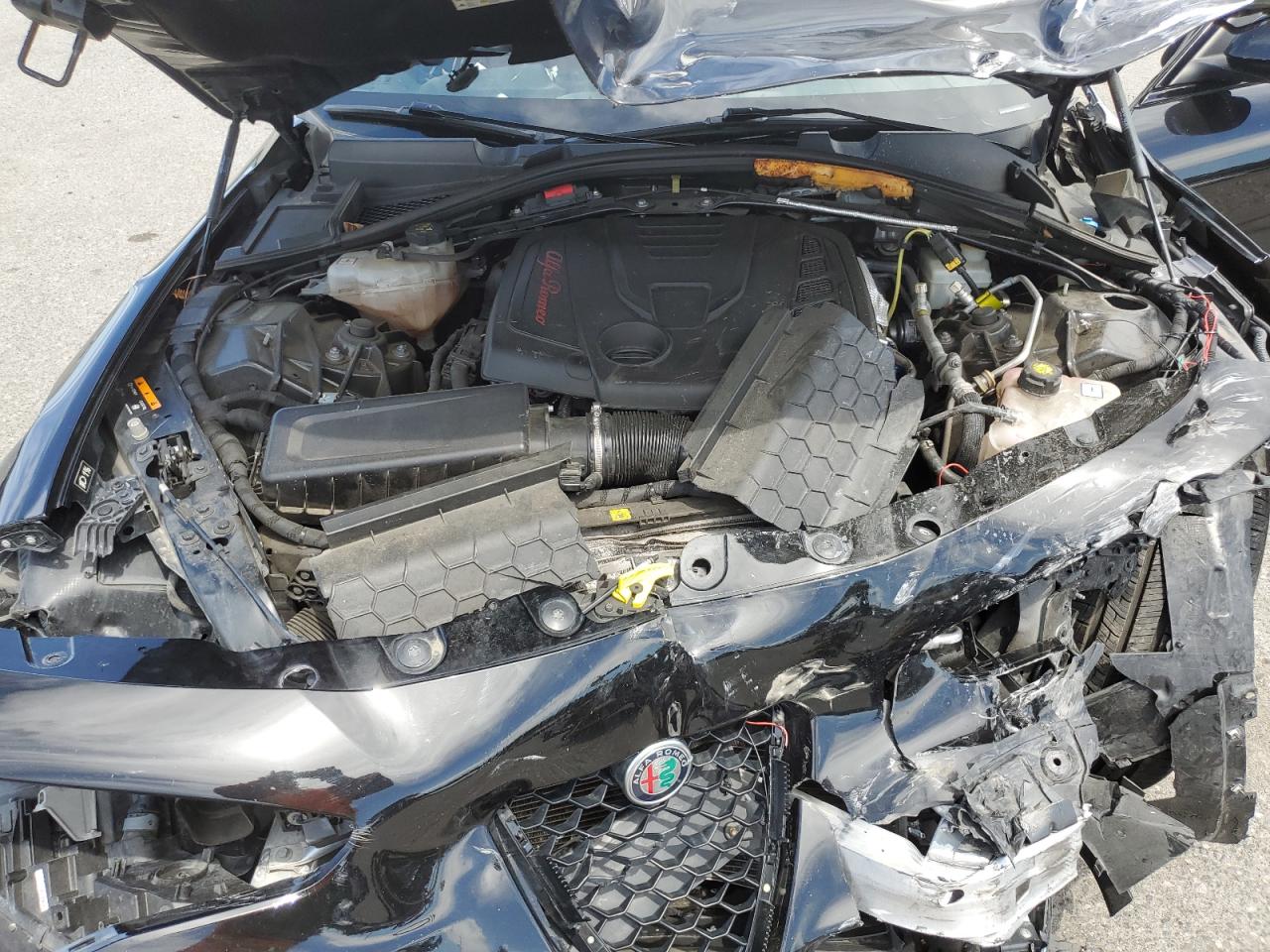 ZARFAEBN1J7593007 2018 Alfa Romeo Giulia
