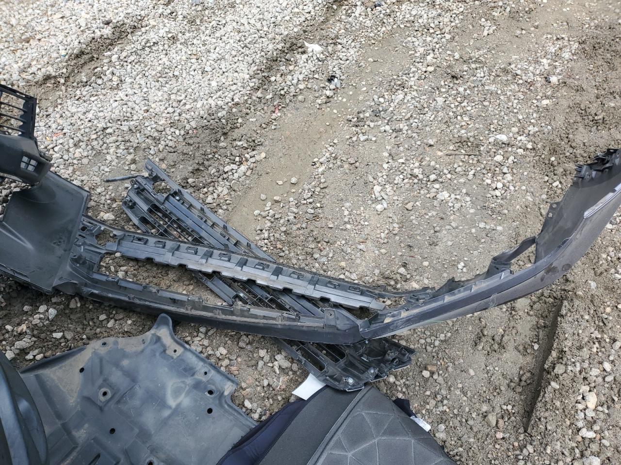 5TDZZRFH9KS351200 2019 Toyota Highlander Le