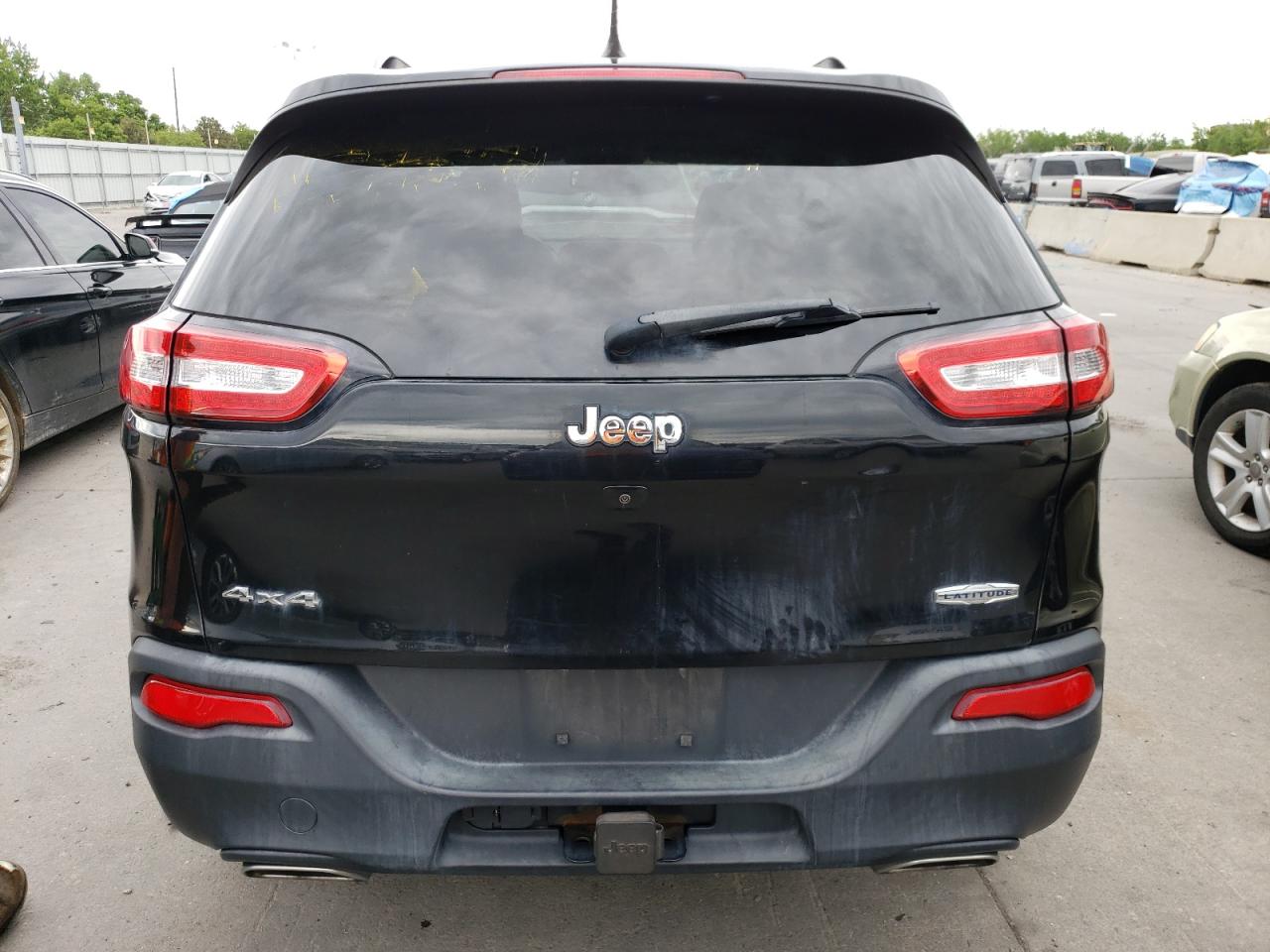 1C4PJMCS7FW704203 2015 Jeep Cherokee Latitude