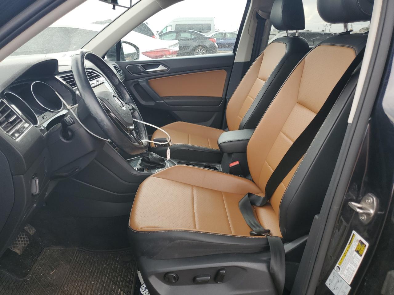 3VV2B7AX1JM205589 2018 Volkswagen Tiguan Se