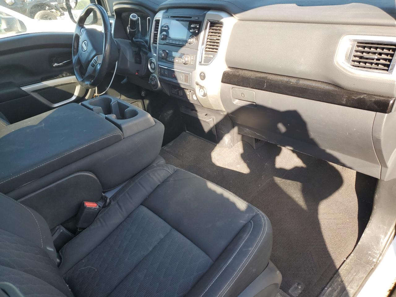 1N6BA1RP2HN520918 2017 Nissan Titan Xd S