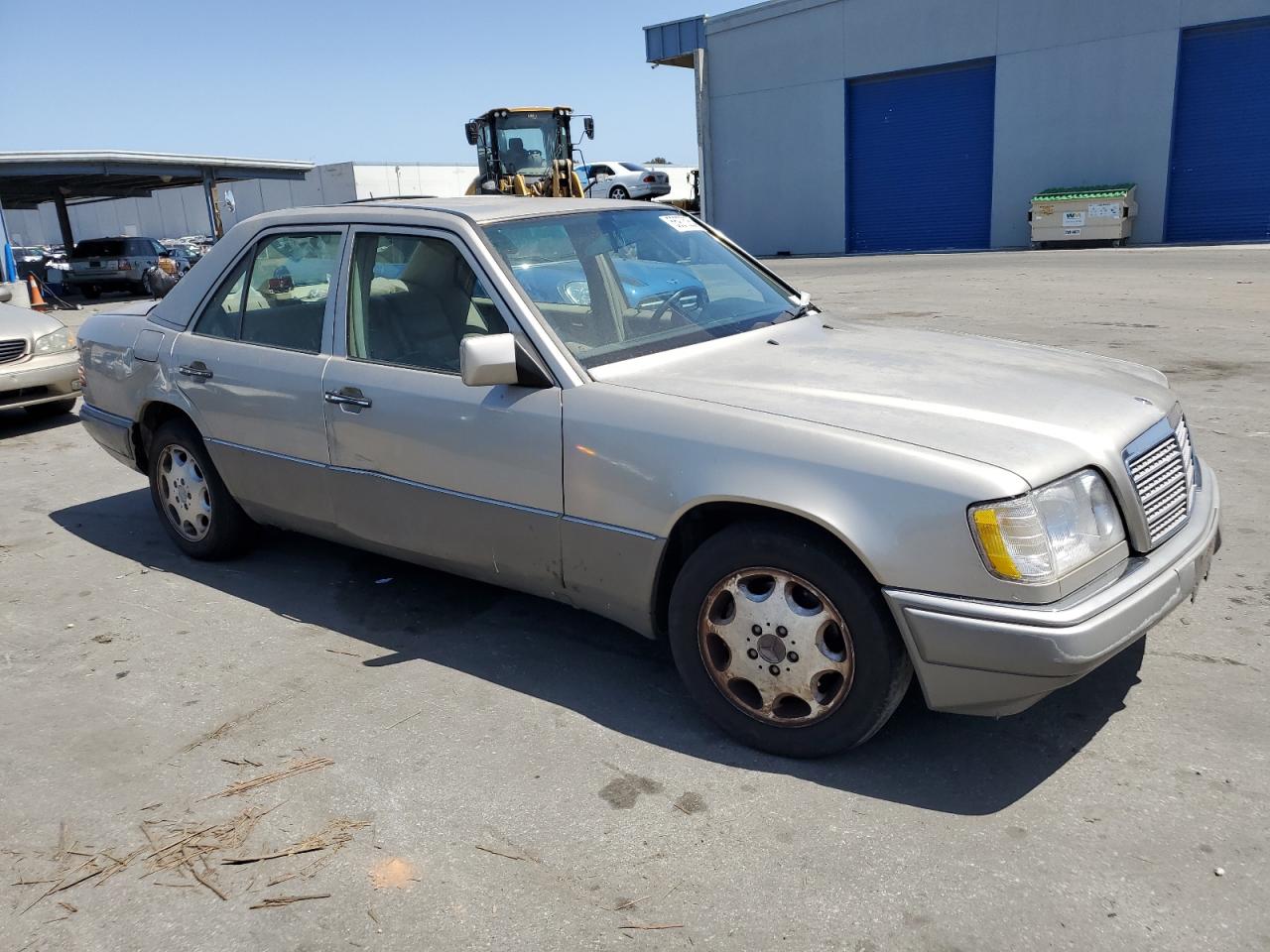 WDBEA32E9SC264993 1995 Mercedes-Benz E 320 Base