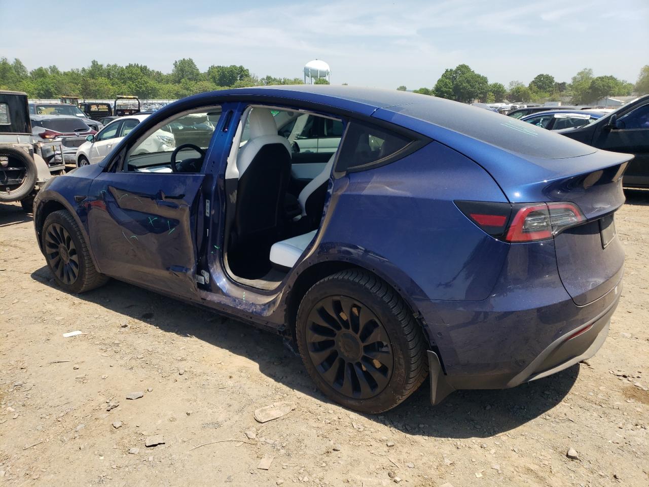 5YJYGDEE3MF300911 2021 Tesla Model Y