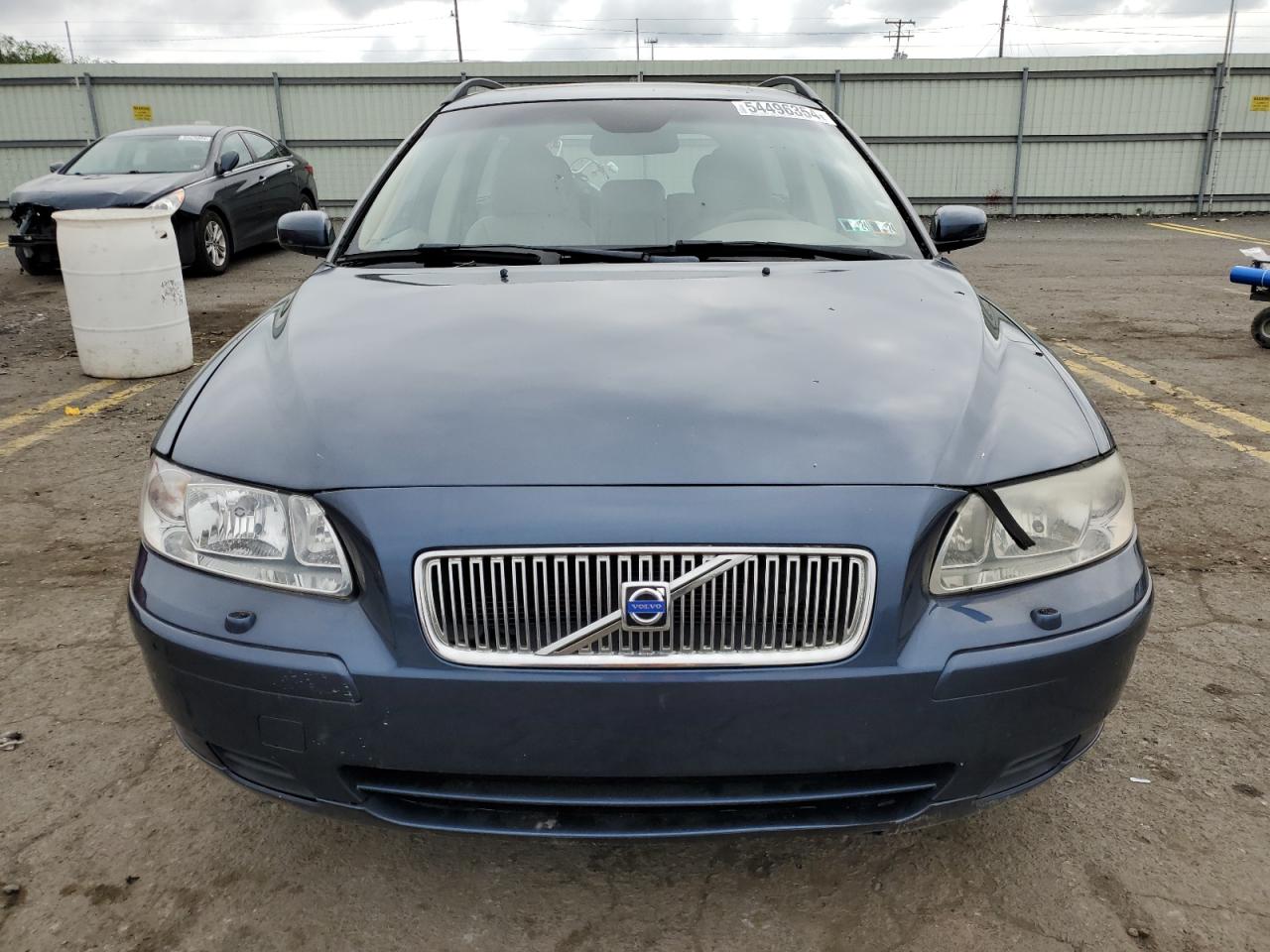 YV1SW612052506329 2005 Volvo V70