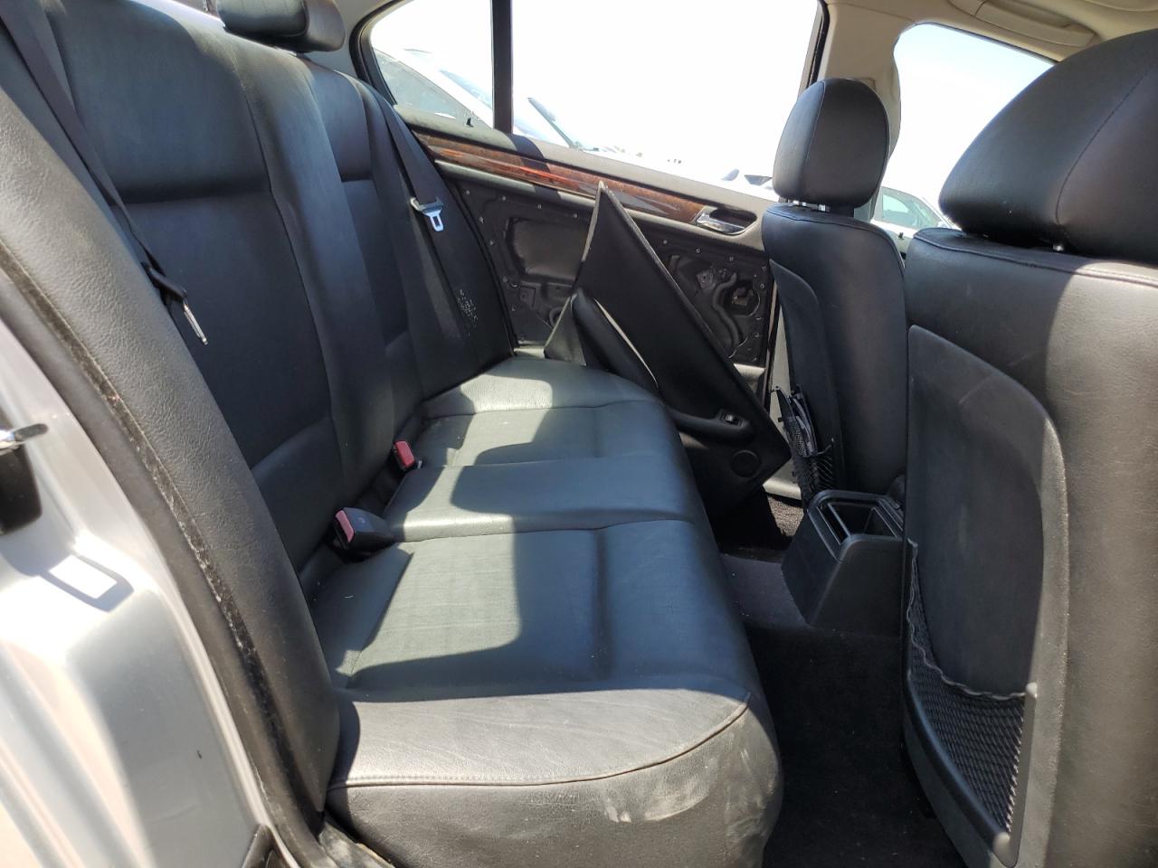 WBAAV33441FU80691 2001 BMW 325 I