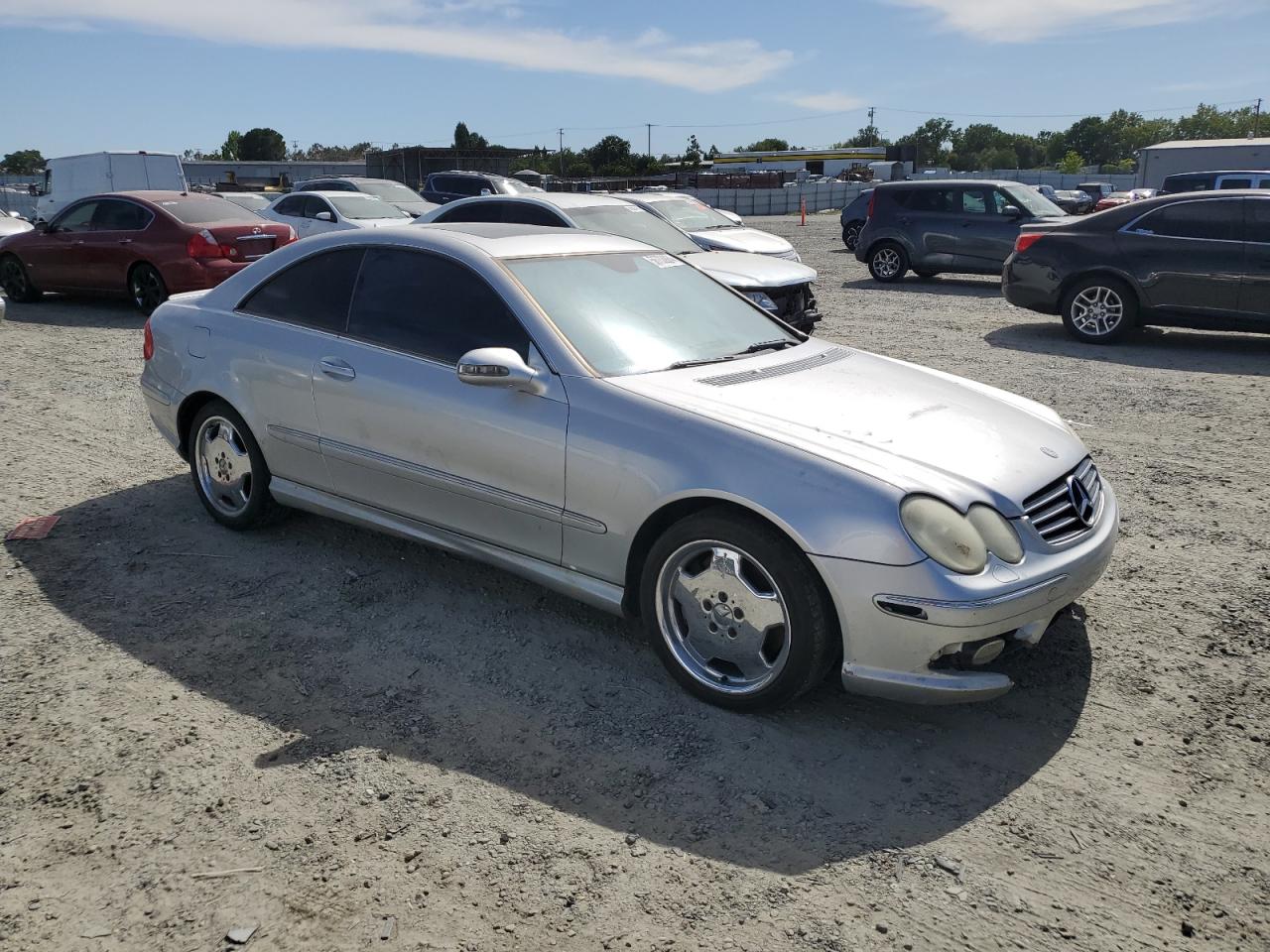 WDBTJ75J55F147597 2005 Mercedes-Benz Clk 500