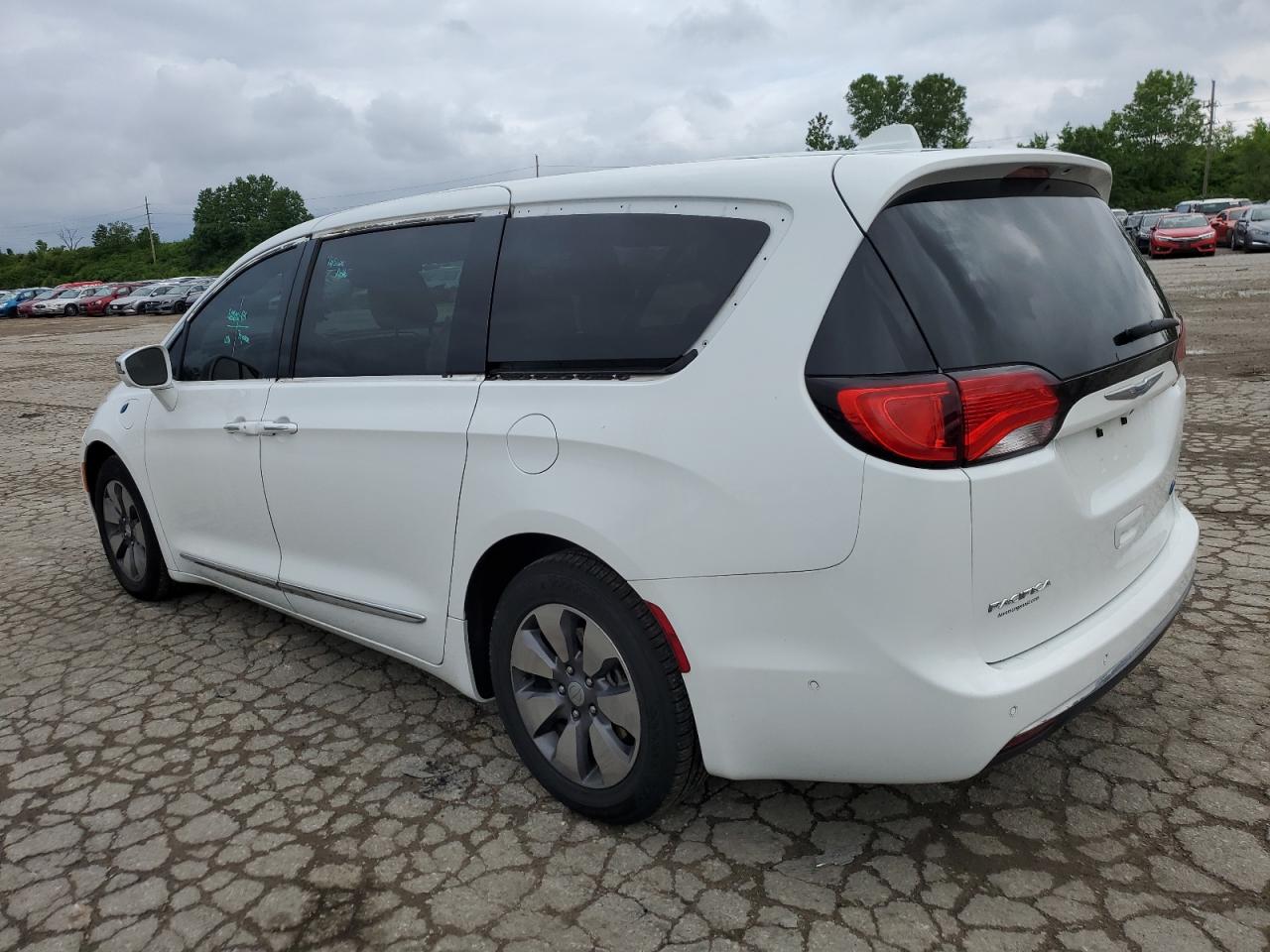 2018 Chrysler Pacifica Hybrid Limited vin: 2C4RC1N73JR105410