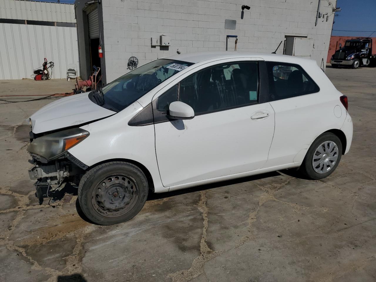 2015 Toyota Yaris vin: VNKJTUD37FA026693