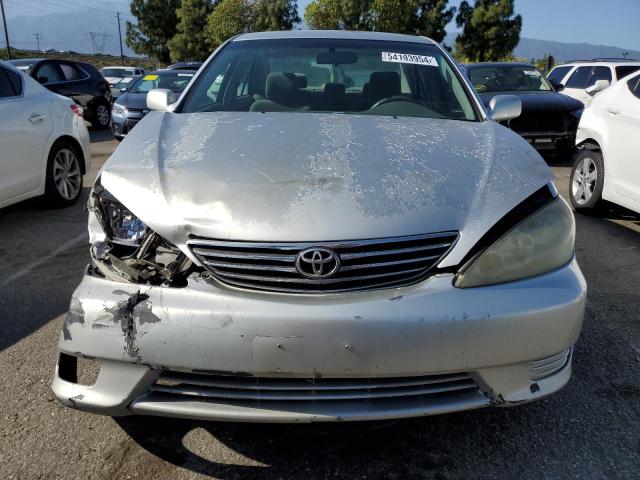 2005 Toyota Camry Le VIN: 4T1BE32K95U972136 Lot: 54193954