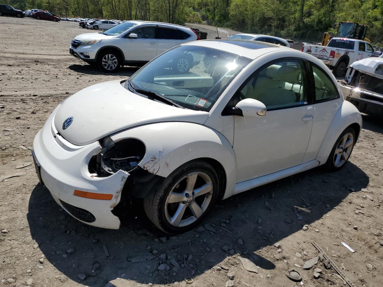 3VWFG31C88M510389 2008 Volkswagen New Beetle Triple White