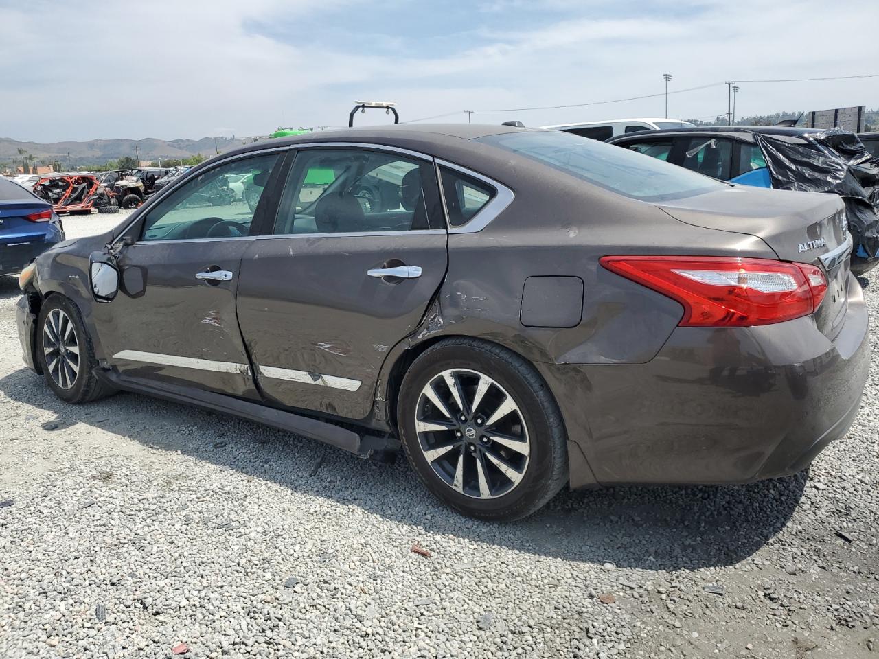 1N4AL3AP0GC111588 2016 Nissan Altima 2.5