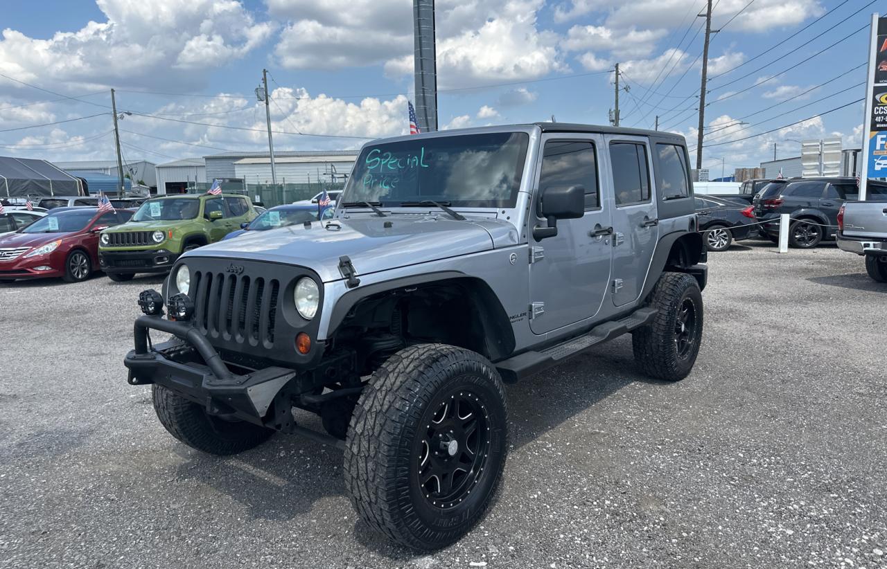 2013 Jeep Wrangler Unlimited Sport vin: 1C4BJWDG8DL658928