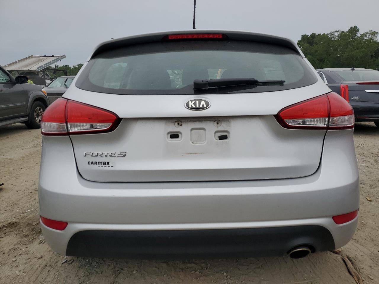 KNAFK5A86H5719223 2017 Kia Forte Lx