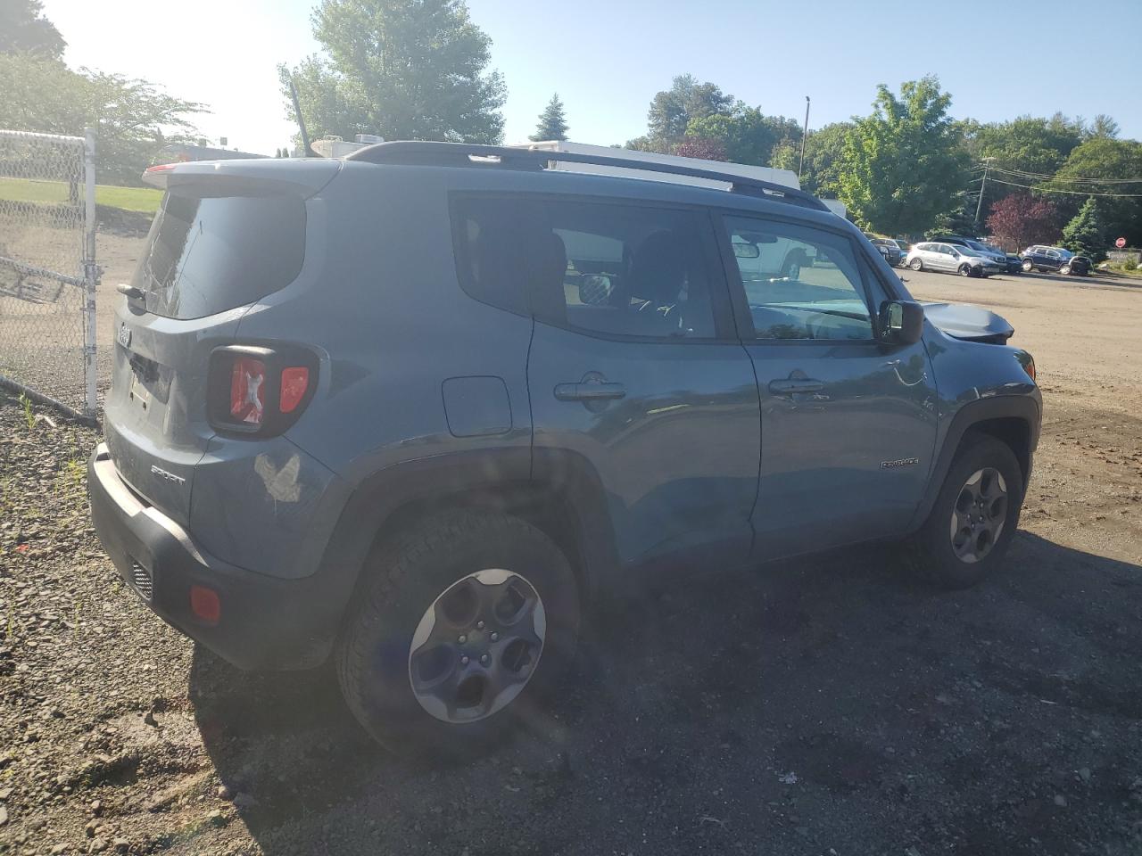 ZACCJBAB3HPE83219 2017 Jeep Renegade Sport