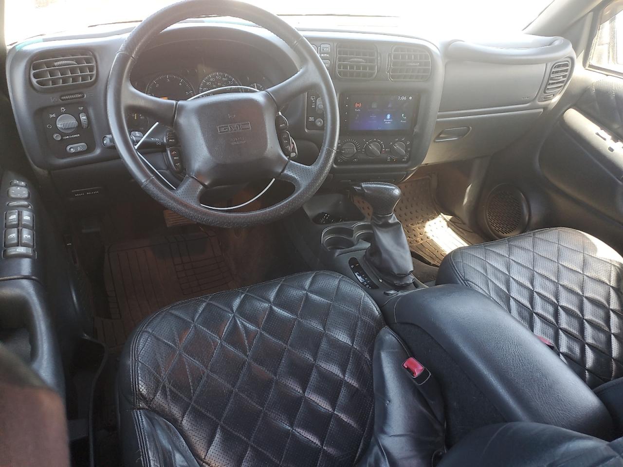 1GKDT13W9Y2305872 2000 GMC Jimmy / Envoy