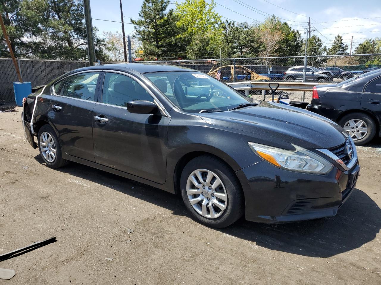 1N4AL3AP0GN337439 2016 Nissan Altima 2.5