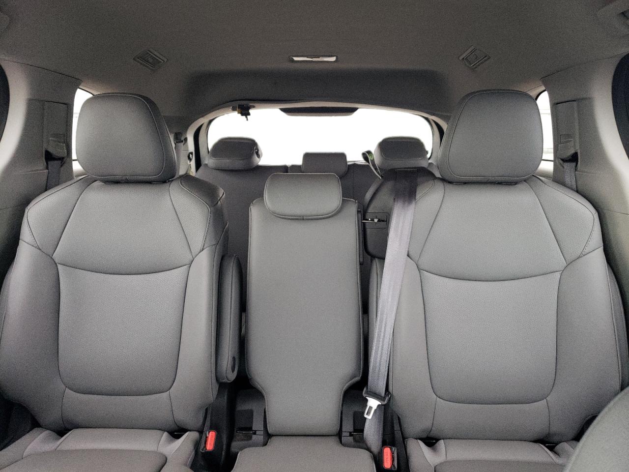 5TDYRKEC6NS117755 2022 Toyota Sienna Xle