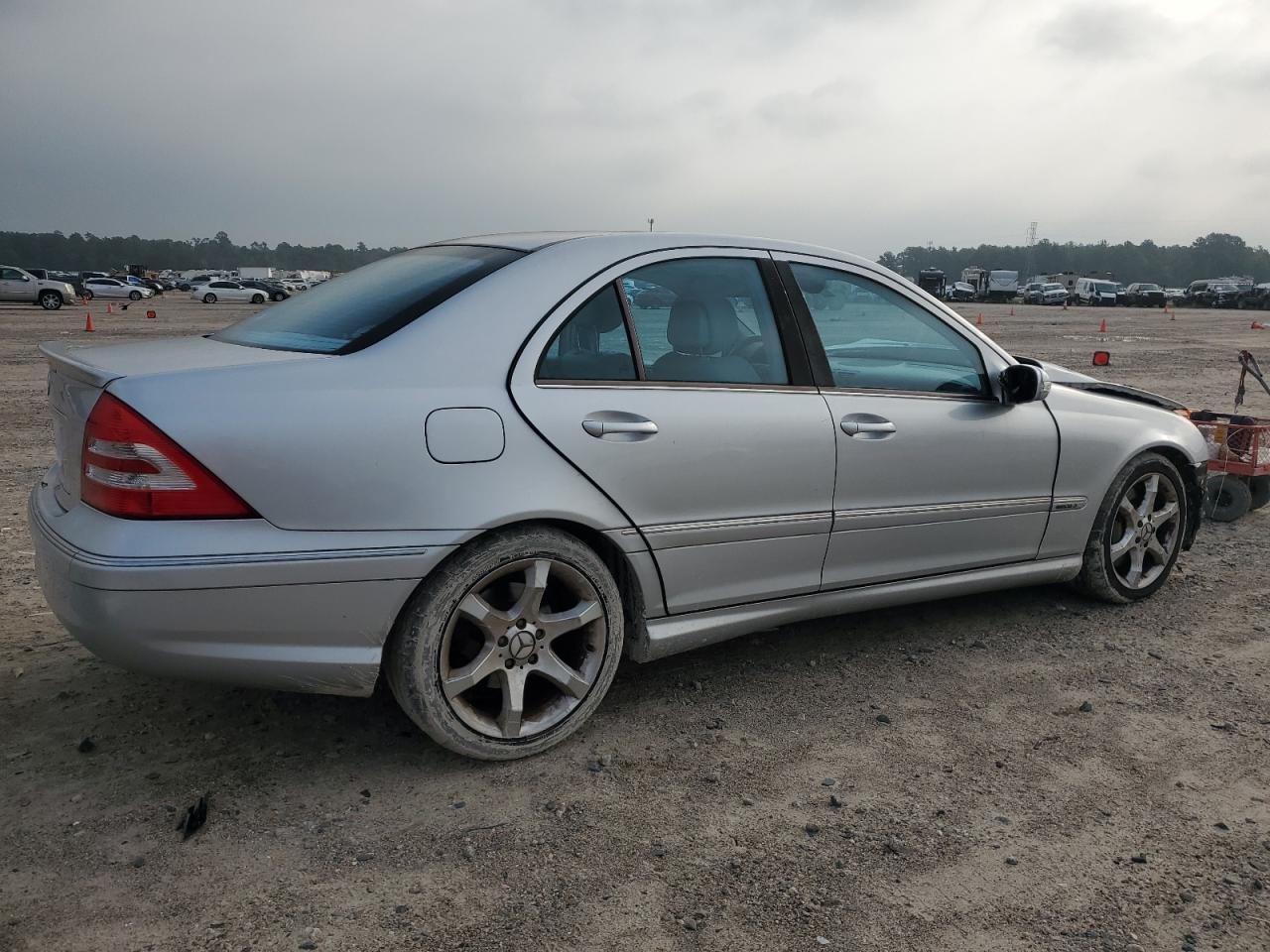 WDBRF52H67F916306 2007 Mercedes-Benz C 230