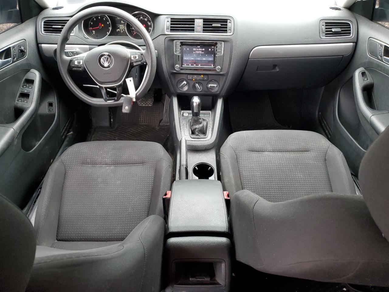 3VWD67AJ5GM334903 2016 Volkswagen Jetta Se