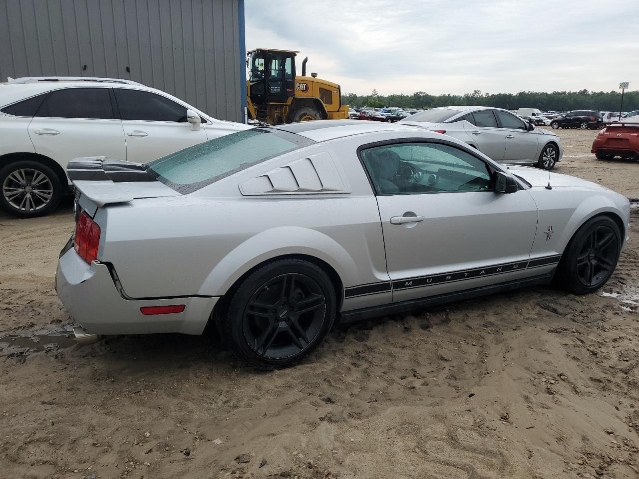 1ZVHT80N275212977 2007 Ford Mustang