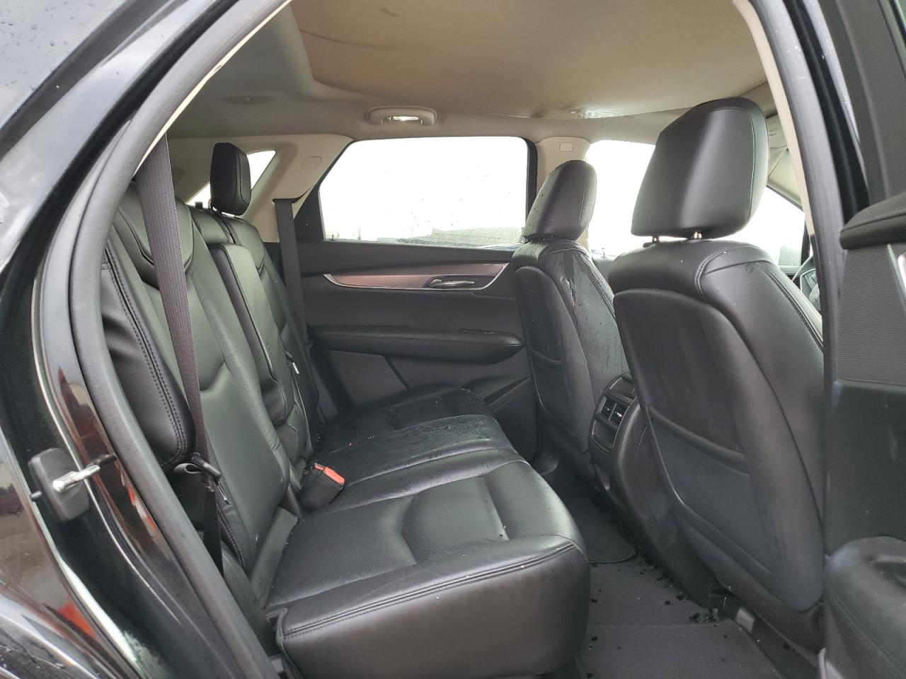 1GYKNBRS4HZ103885 2017 Cadillac Xt5 Luxury