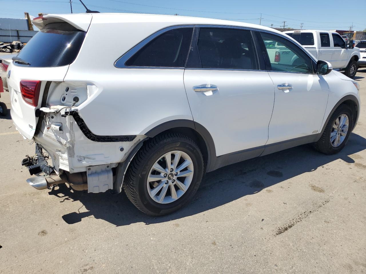 5XYPGDA57KG464220 2019 Kia Sorento Lx