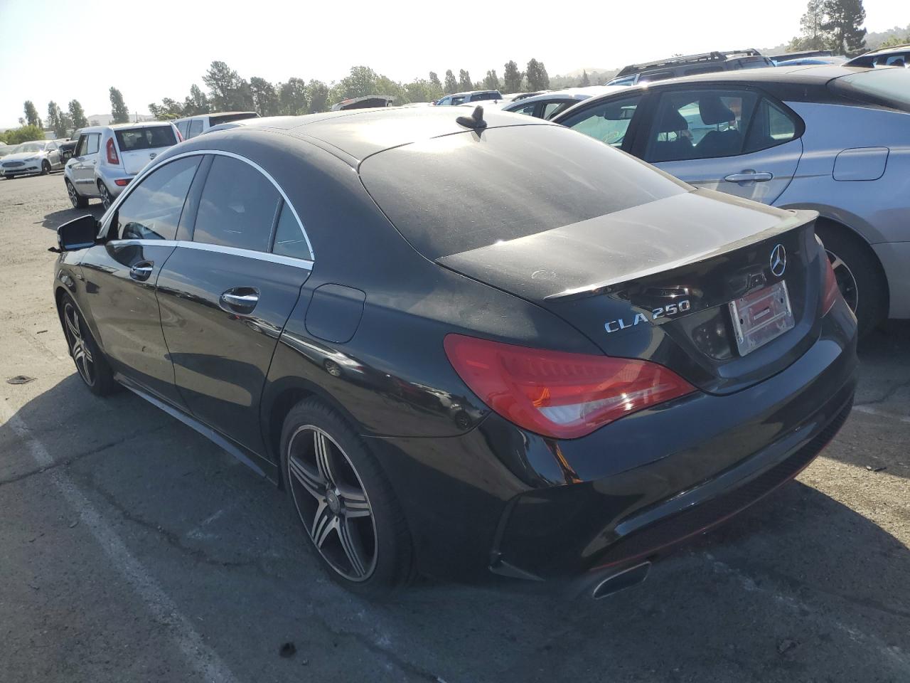 2016 Mercedes-Benz Cla 250 vin: WDDSJ4EB8GN368243