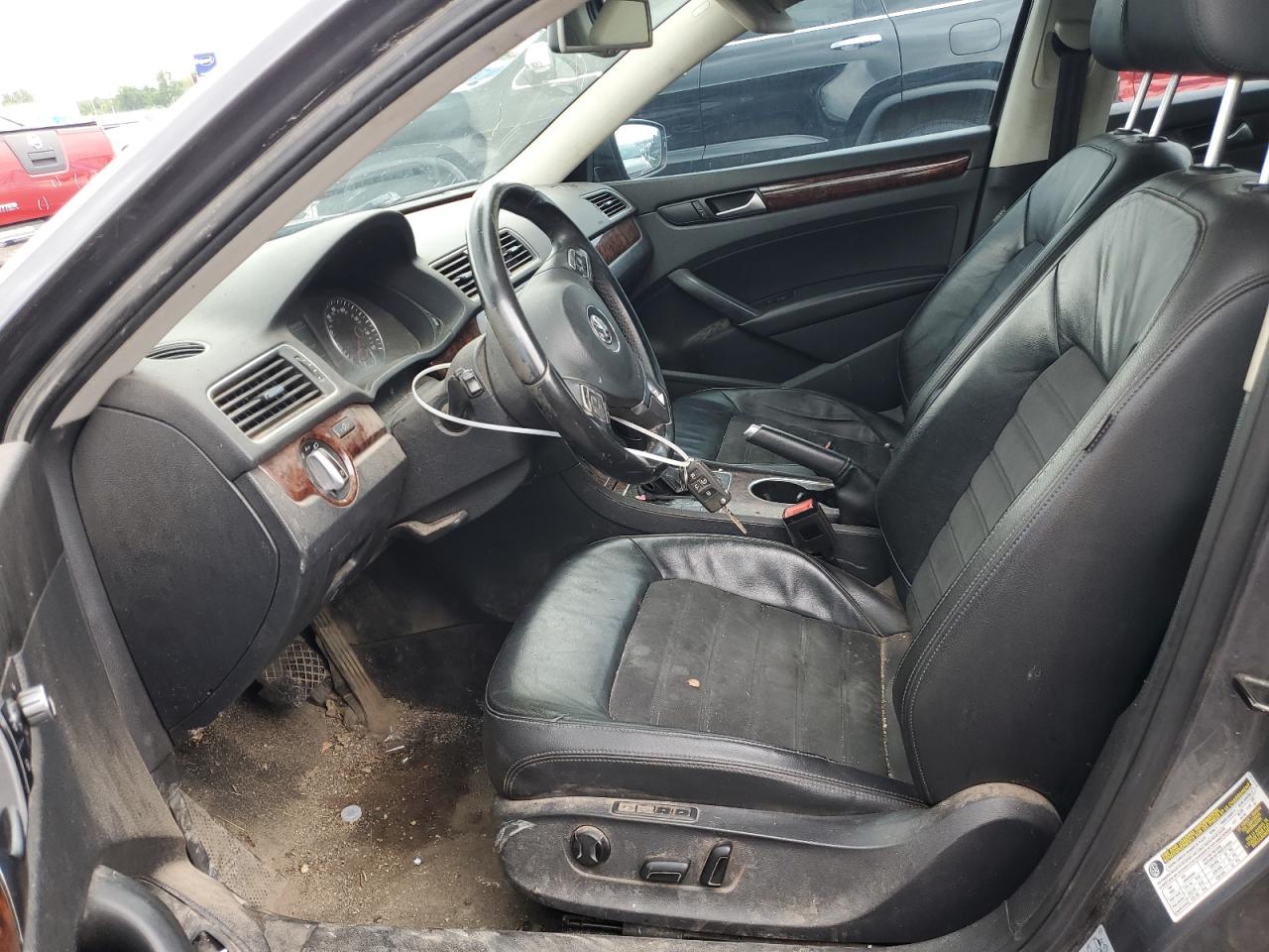 1VWCN7A3XDC134743 2013 Volkswagen Passat Sel