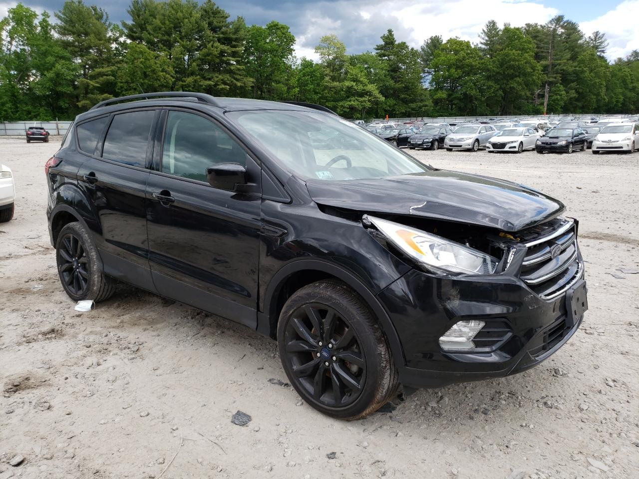 2019 Ford Escape Se vin: 1FMCU9GD2KUA66040