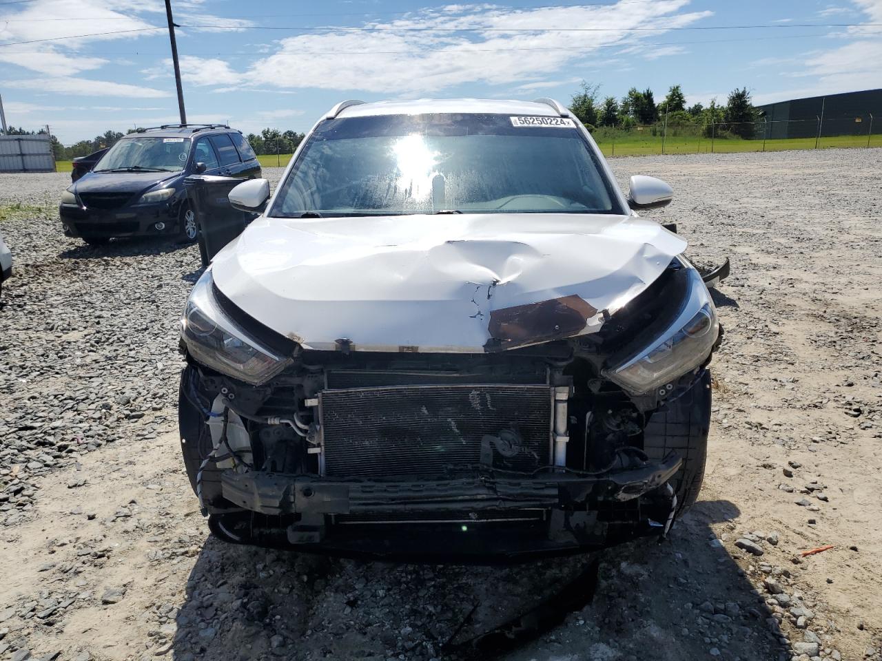 KM8J33A46JU711335 2018 Hyundai Tucson Sel