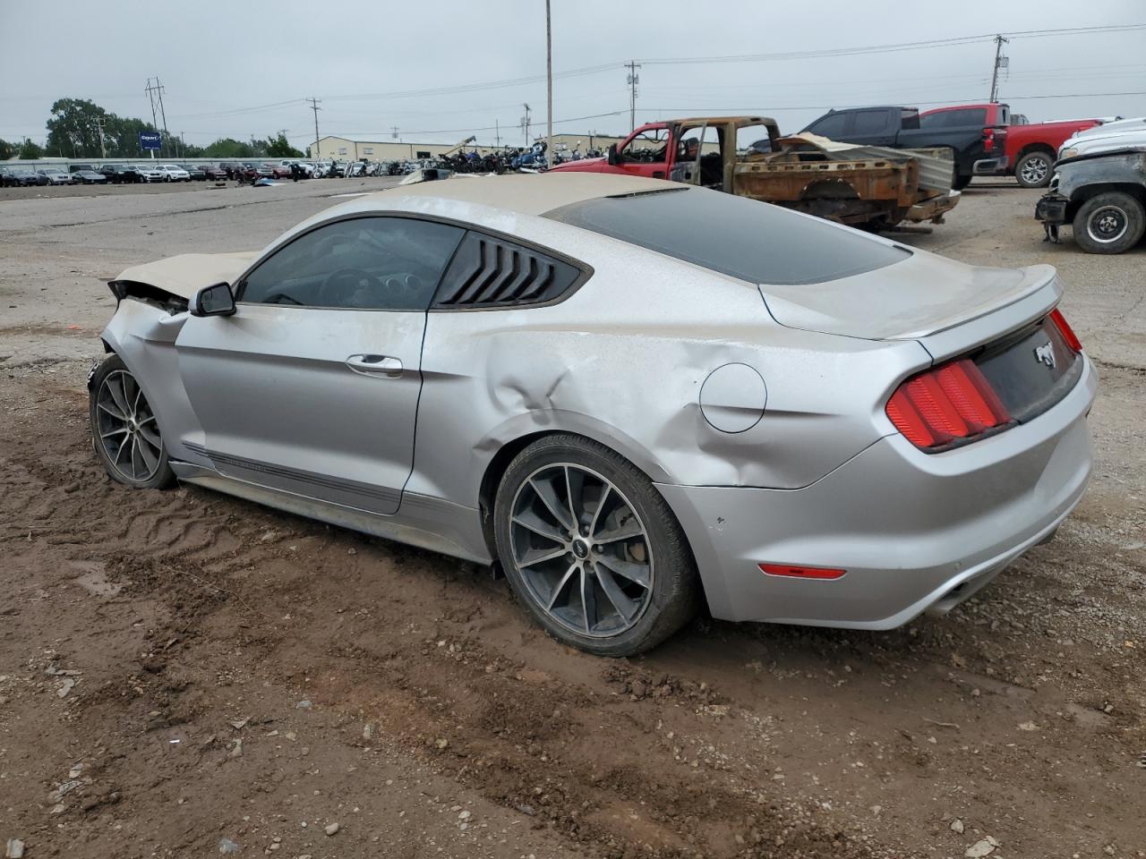 1FA6P8TH1F5342483 2015 Ford Mustang