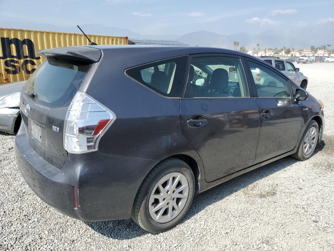 JTDZN3EU1EJ008664 2014 Toyota Prius V