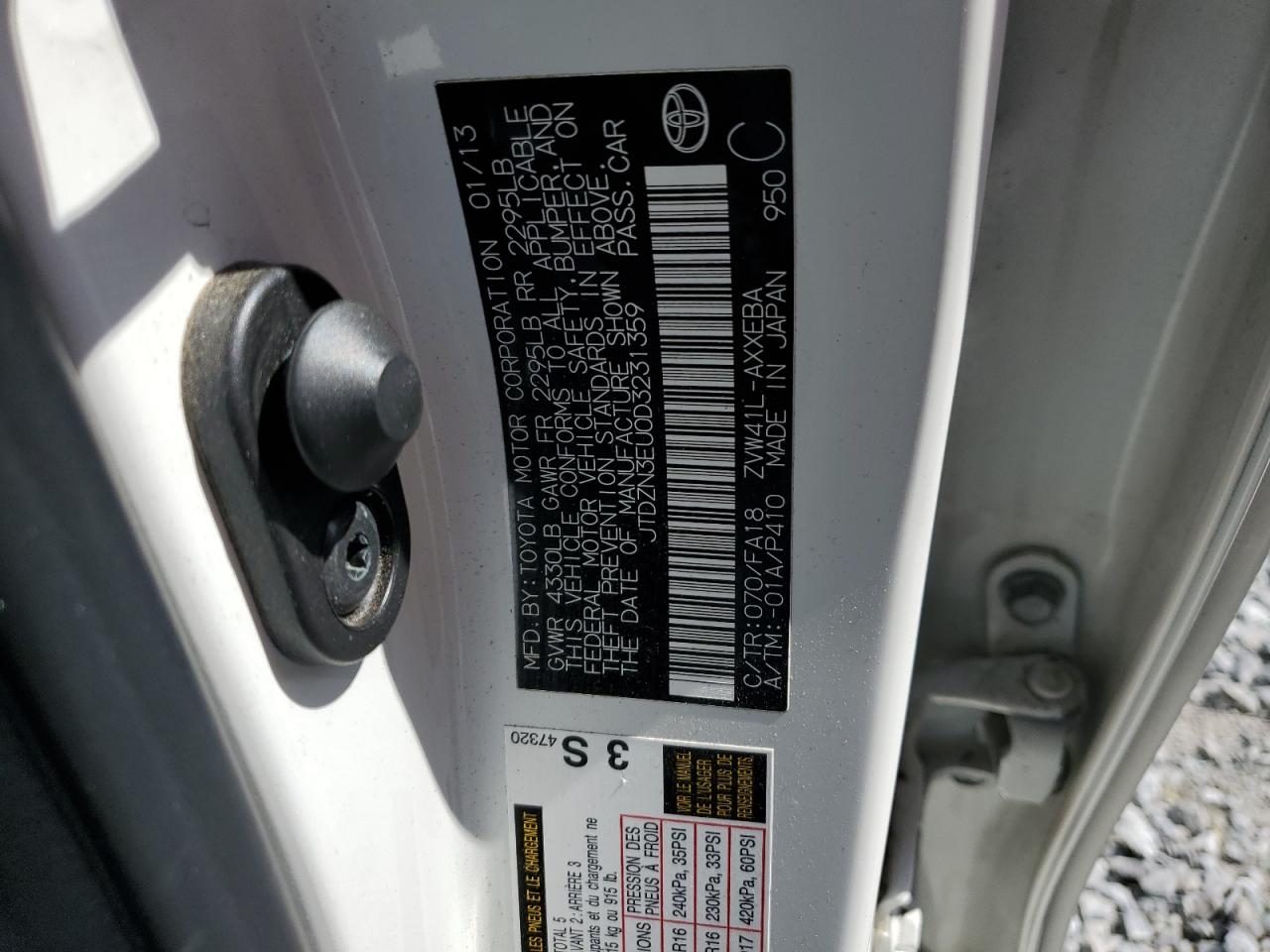 JTDZN3EU0D3231359 2013 Toyota Prius V