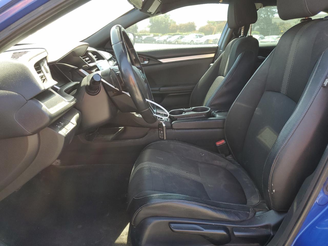 2HGFC2F84KH527209 2019 Honda Civic Sport