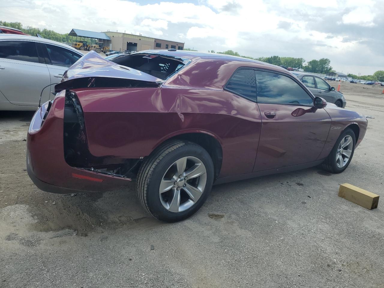 2018 Dodge Challenger Sxt vin: 2C3CDZAG2JH153353