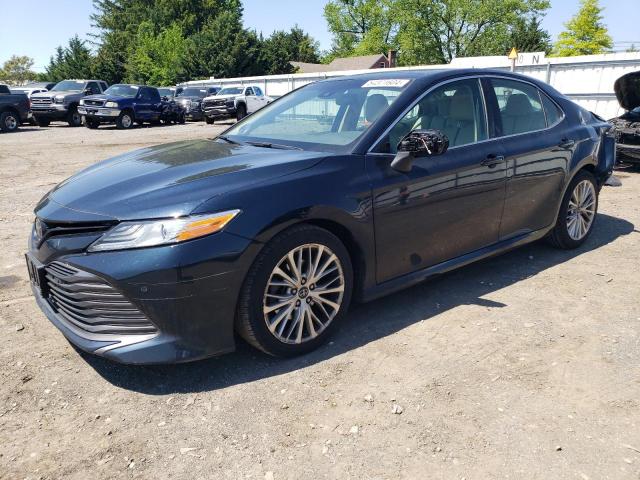 VIN 4T1B11HK1JU559015 2018 Toyota Camry, L no.1