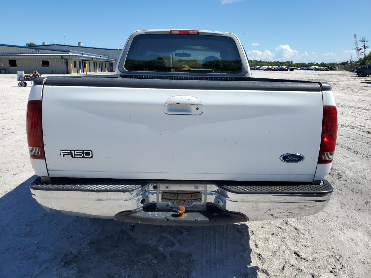 1FTDX1725VNC84665 1997 Ford F150