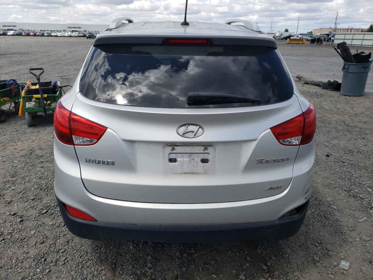 KM8JUCAC1BU261700 2011 Hyundai Tucson Gls