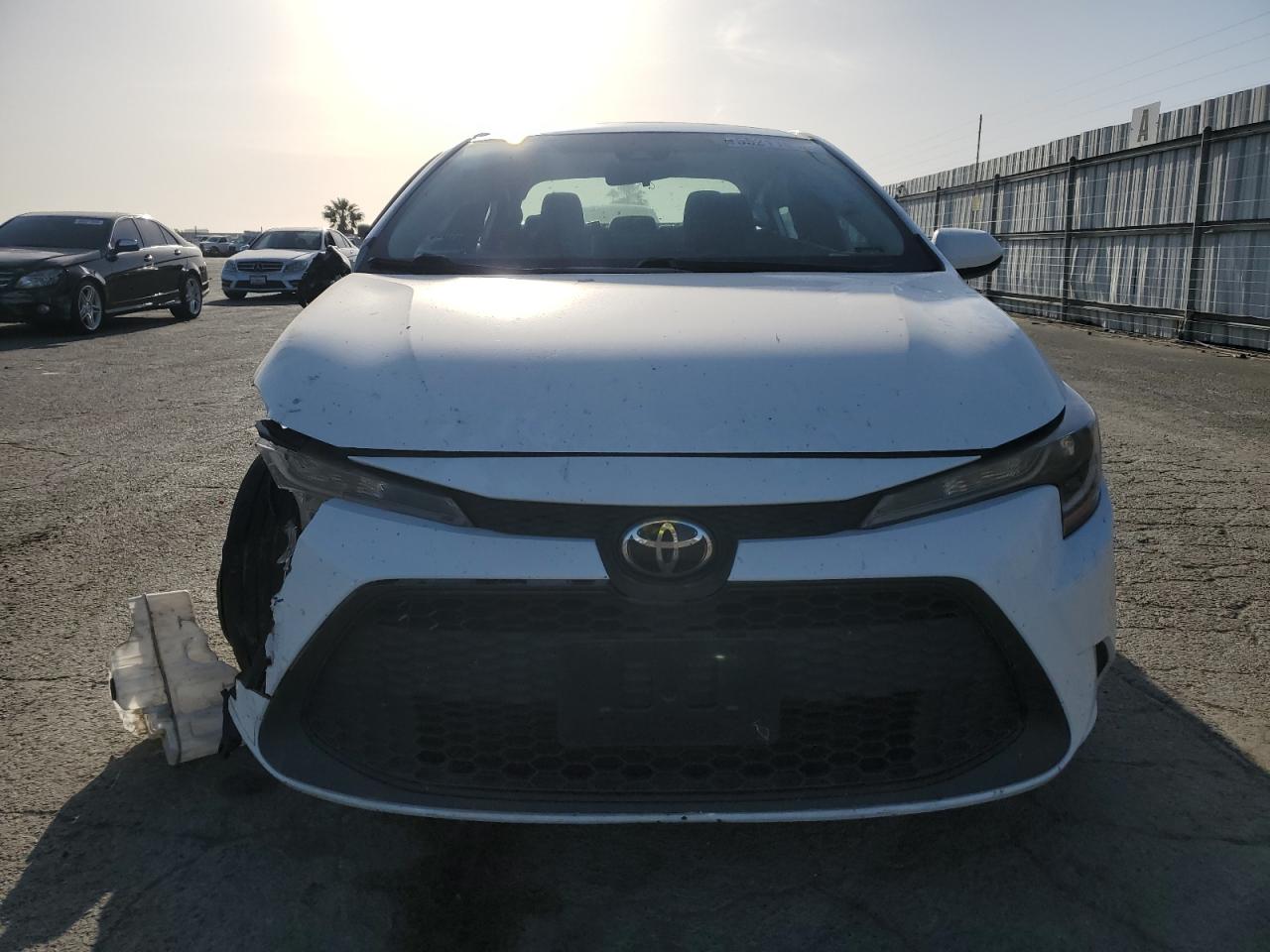 2021 Toyota Corolla Le vin: 5YFEPMAE2MP178930