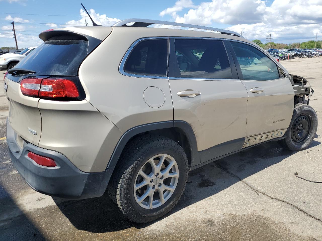 1C4PJMCB0FW633202 2015 Jeep Cherokee Latitude