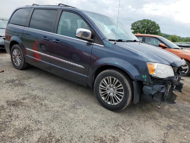 2014 Chrysler Town & Country - Image 4