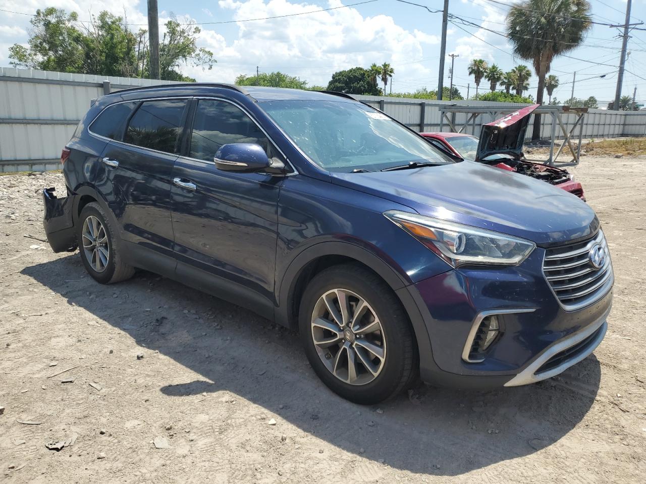 KM8SN4HF9HU189208 2017 Hyundai Santa Fe Se