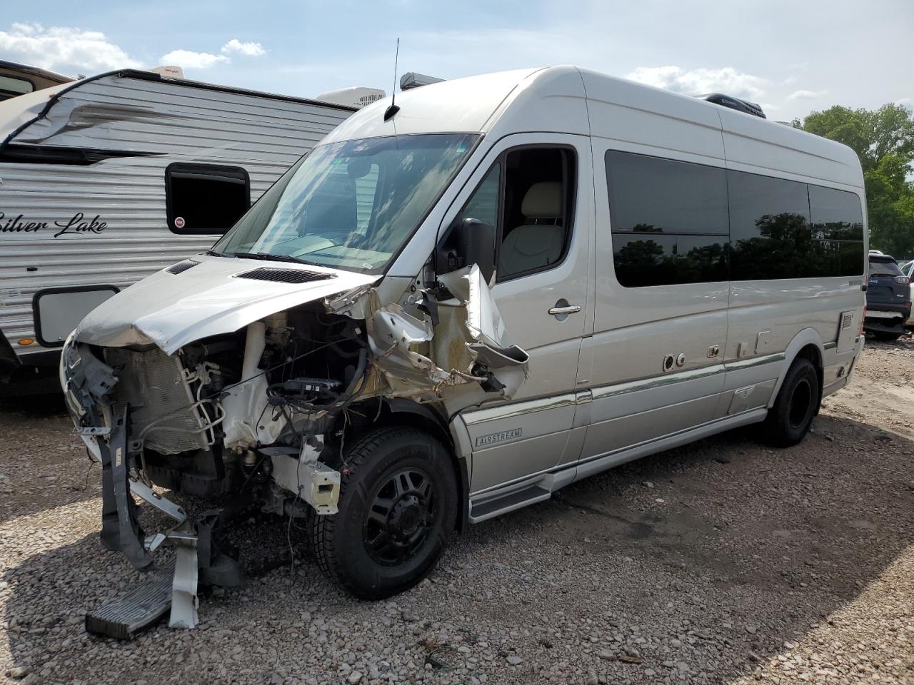 Lot #2615104347 2011 MERCEDES-BENZ SPRINTER 3