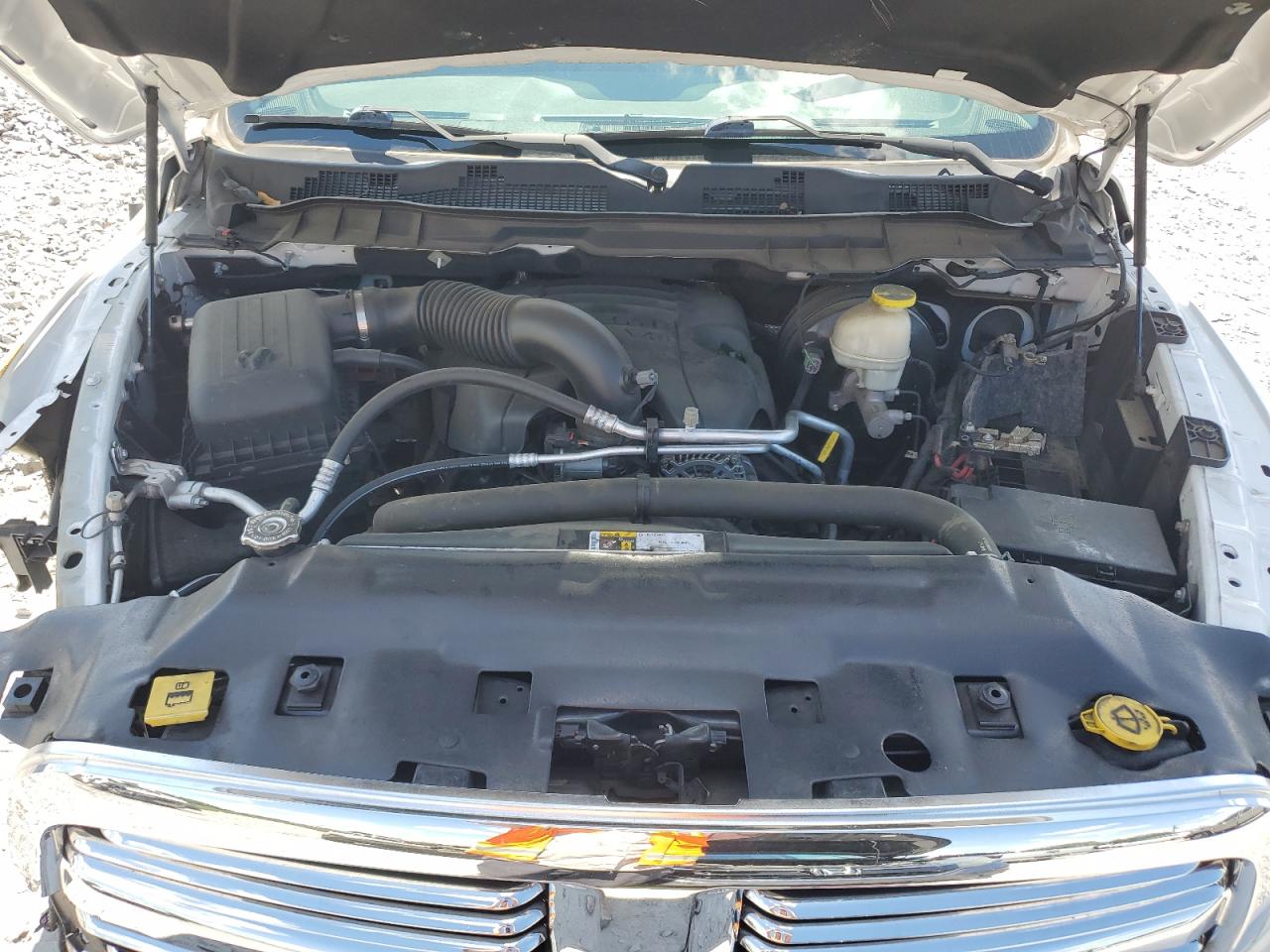 1C6RR6TT2JS119168 2018 Ram 1500 Slt