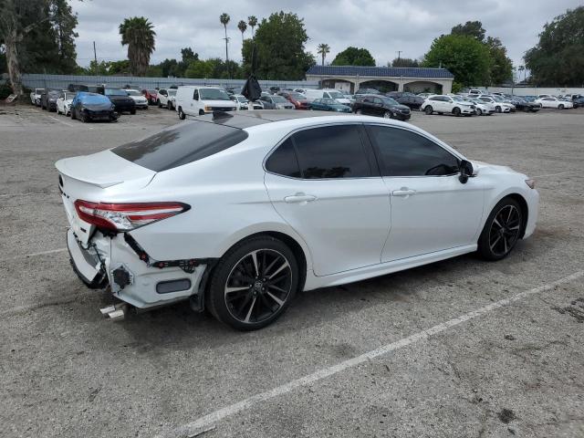 VIN 4T1B61HK3KU749983 2019 Toyota Camry, Xse no.3