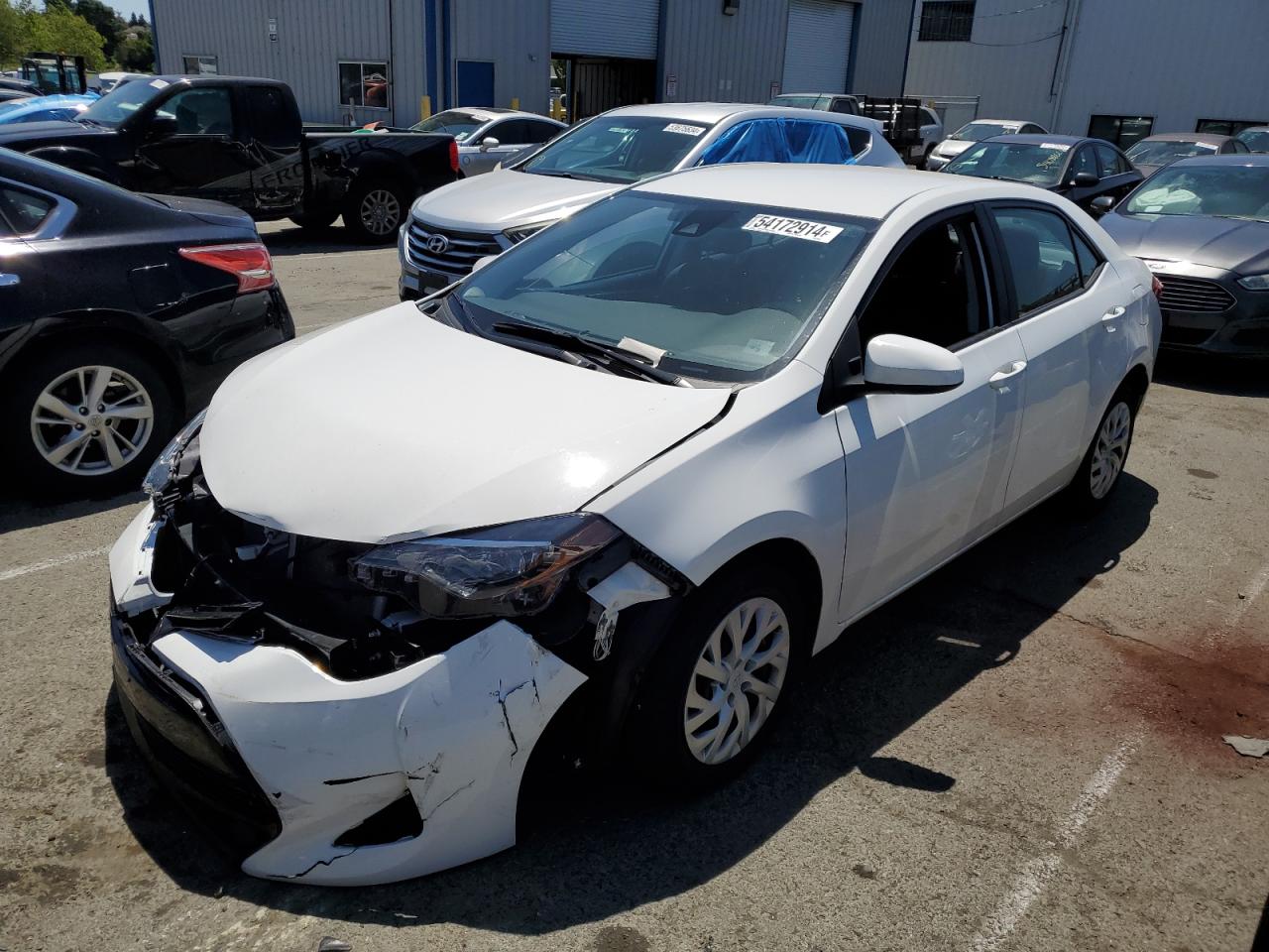 5YFBURHE5JP851056 2018 Toyota Corolla L