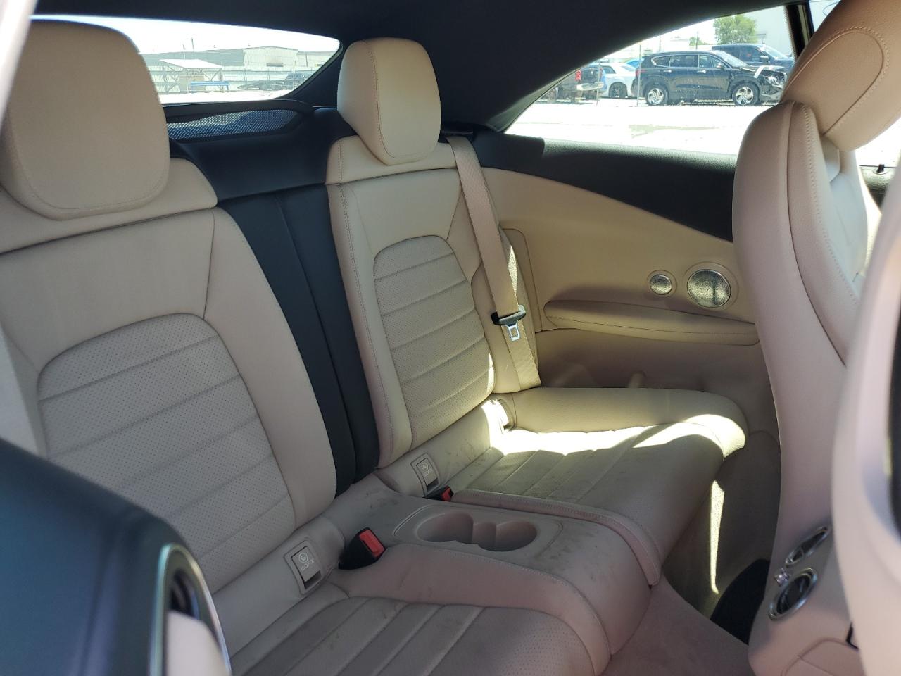WDDWK4JB8JF661436 2018 Mercedes-Benz C 300