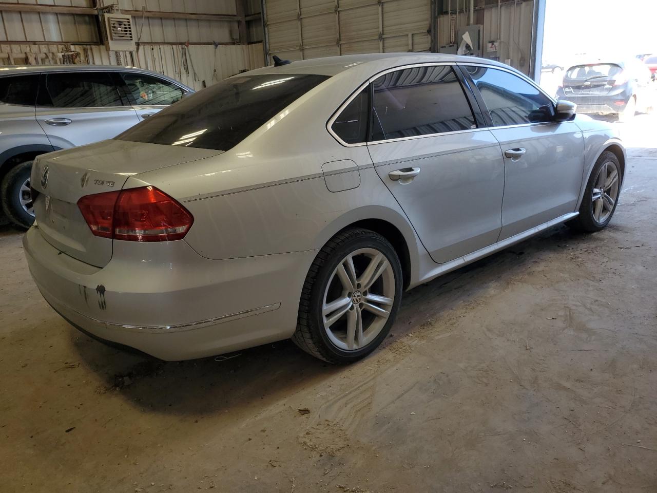 1VWBV7A38FC095973 2015 Volkswagen Passat Se