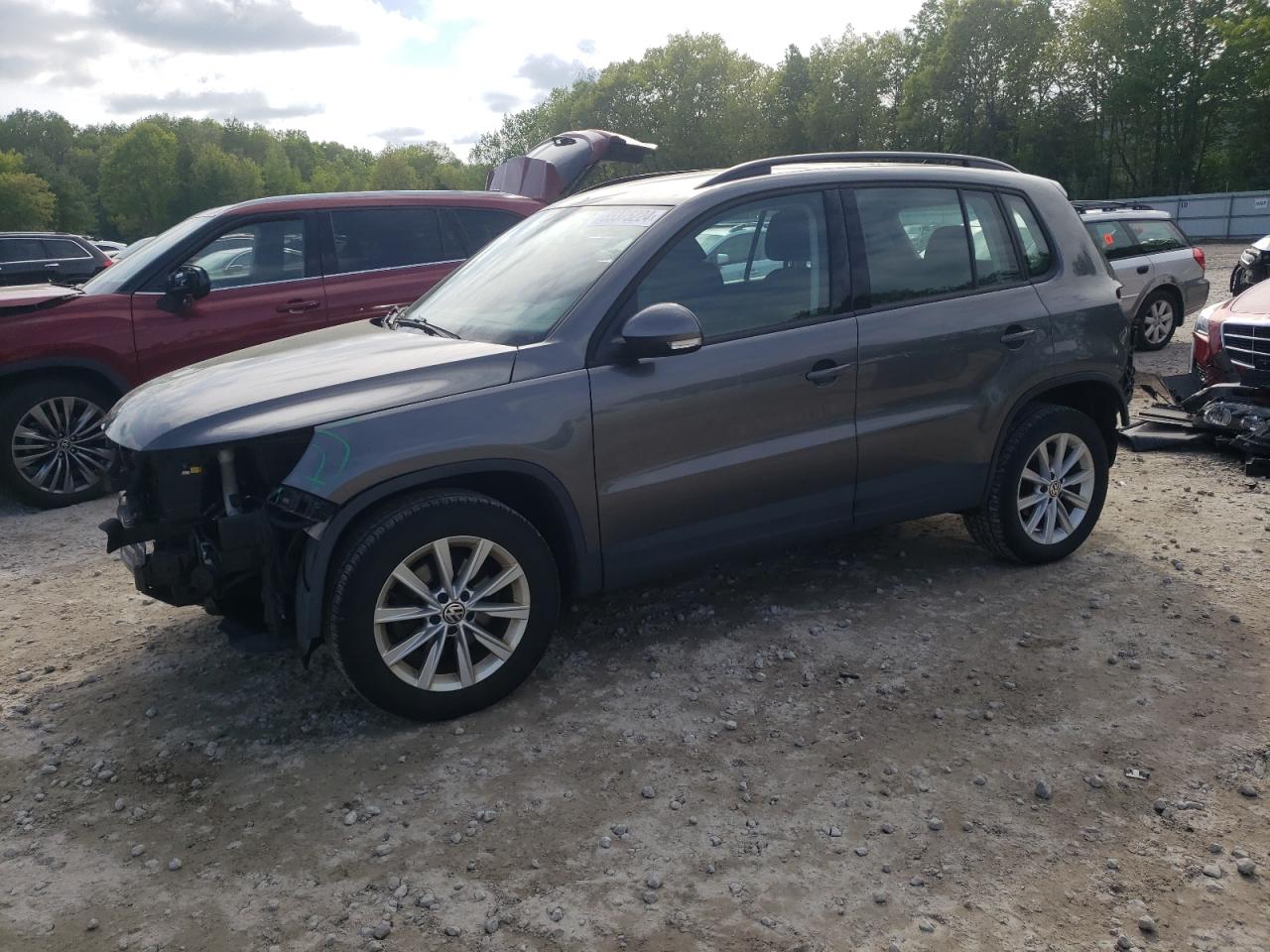 WVGBV7AX5HK053478 2017 Volkswagen Tiguan S